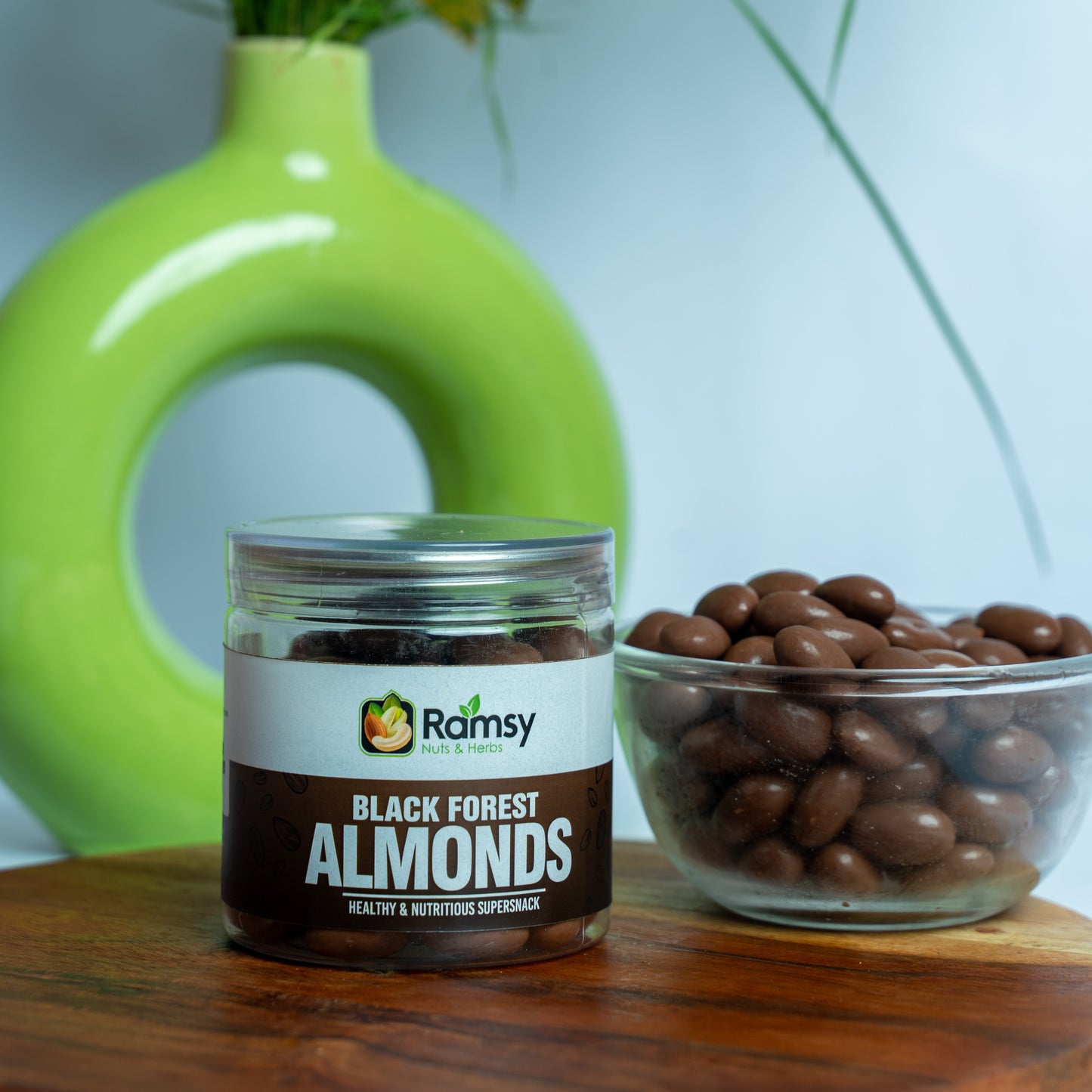 BLACK FOREST ALMONDS